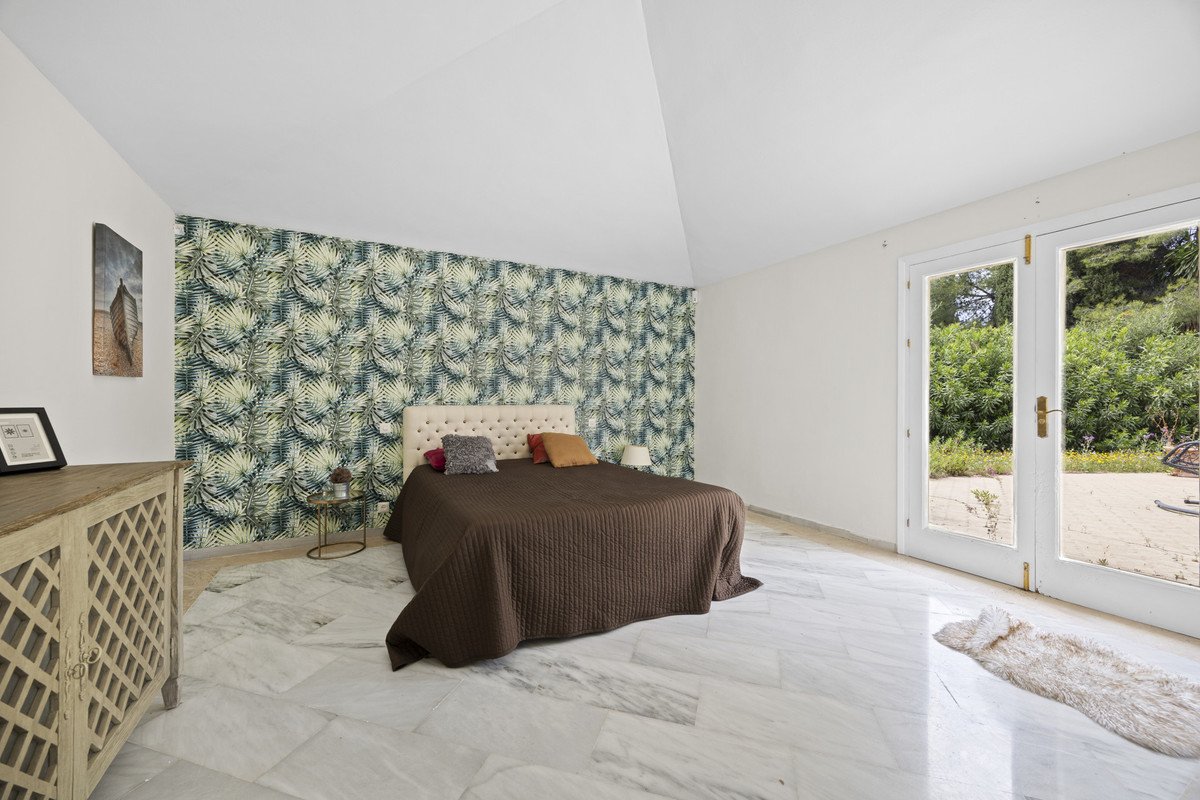 3 Bed Detached Villa in Benahavís