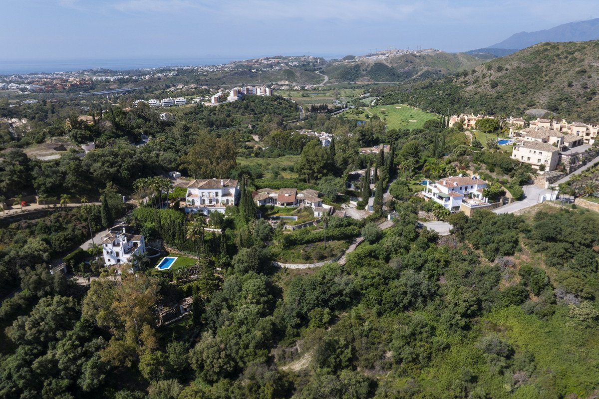 3 Bed Detached Villa in Benahavís