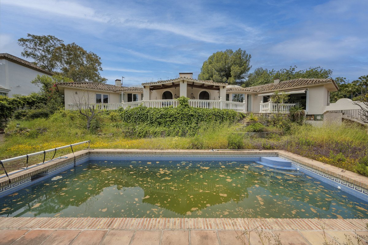 3 Bed Detached Villa in Benahavís