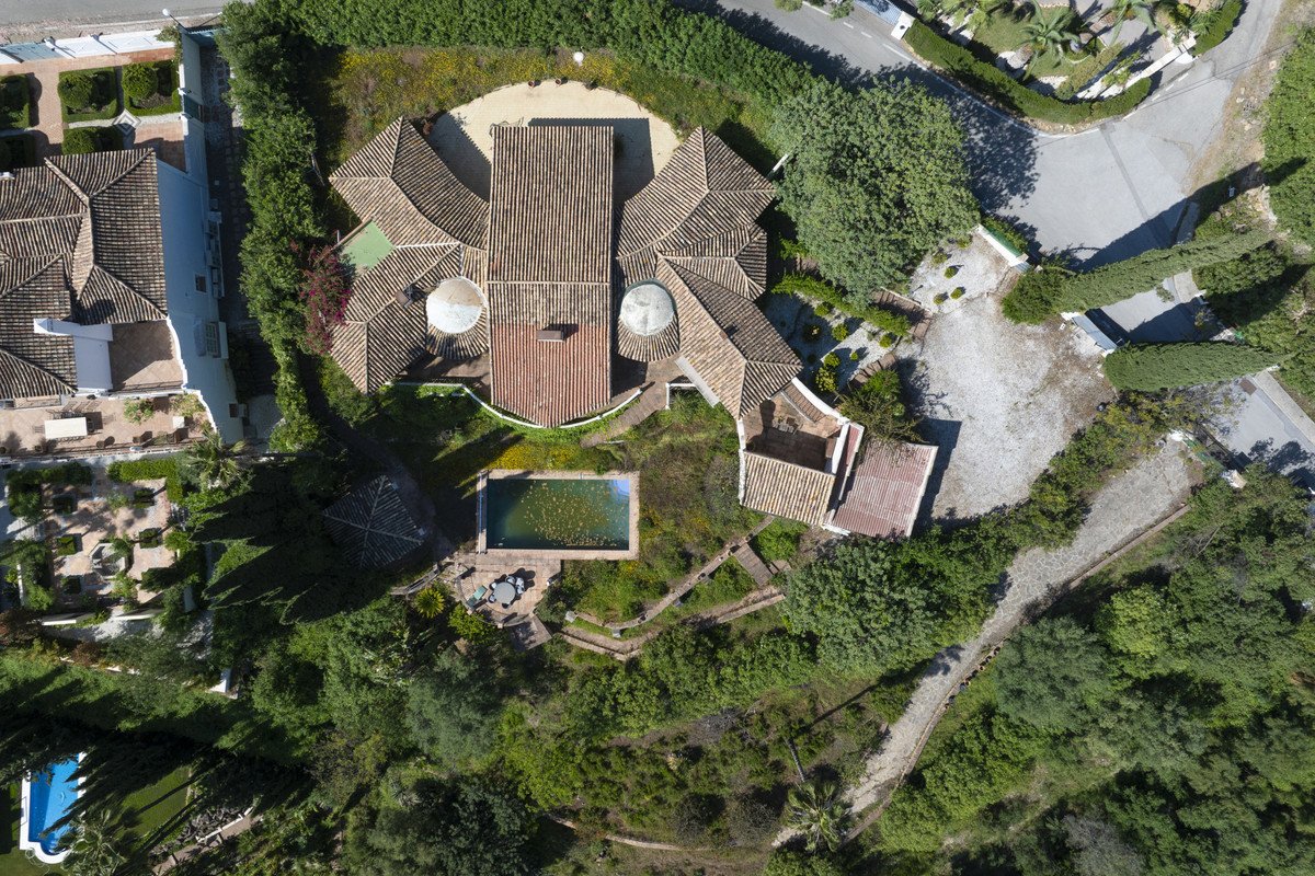 3 Bed Detached Villa in Benahavís