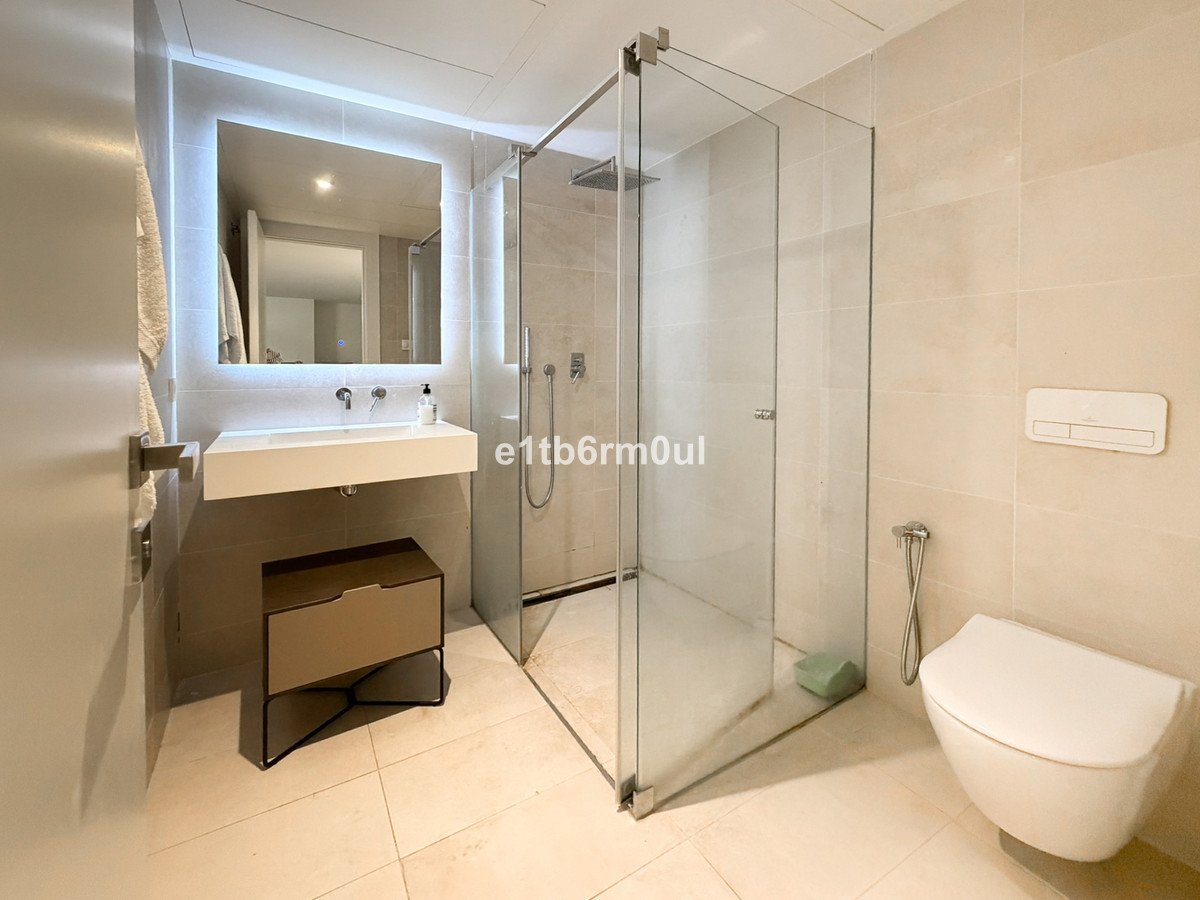 4 Bed Semi-Detached House in The Golden Mile