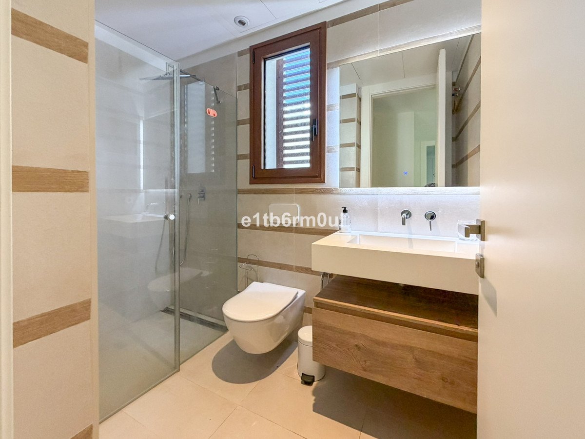 4 Bed Semi-Detached House in The Golden Mile