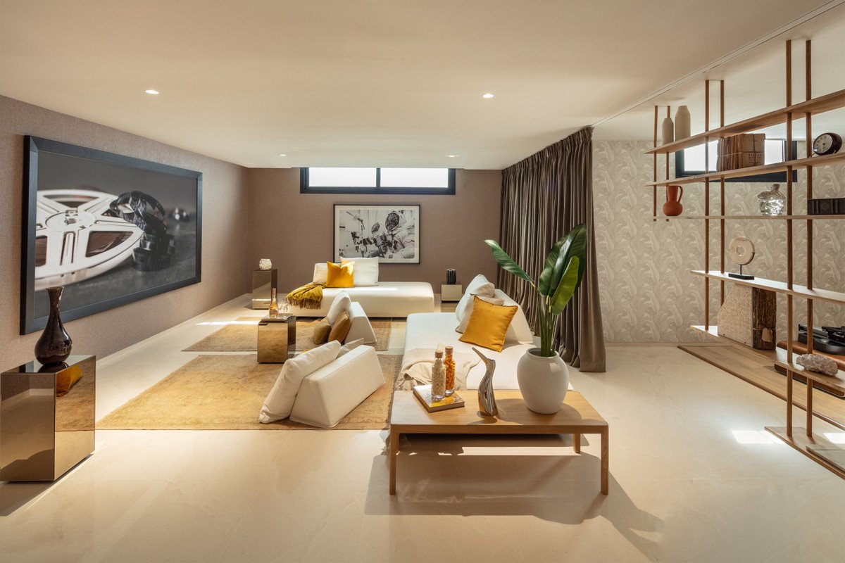 5 Bed Detached Villa in Nueva Andalucía
