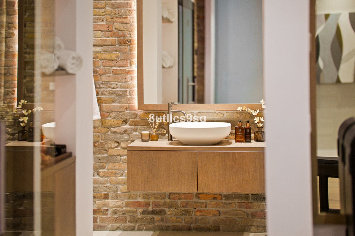 5 Bed Detached Villa in Nueva Andalucía