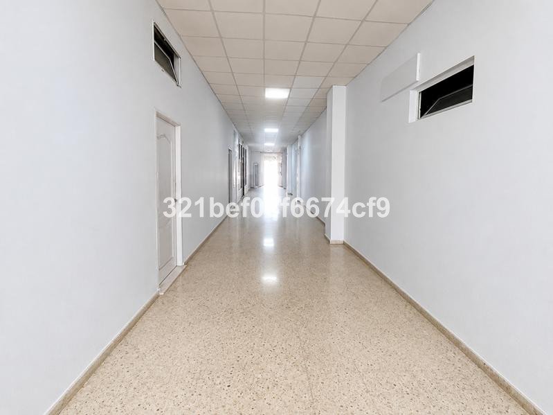 Commercial Premises in San Luis de Sabinillas
