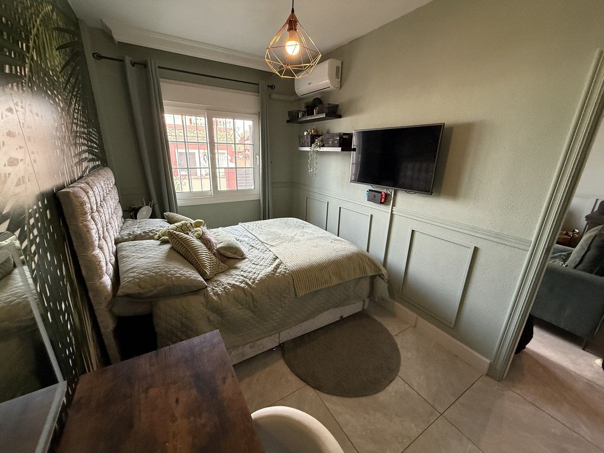 3 Bed Semi-Detached House in Villamartin