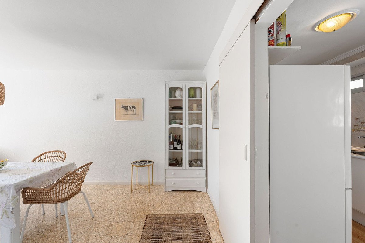 2 Bed Middle Floor Apartment in Nueva Andalucía