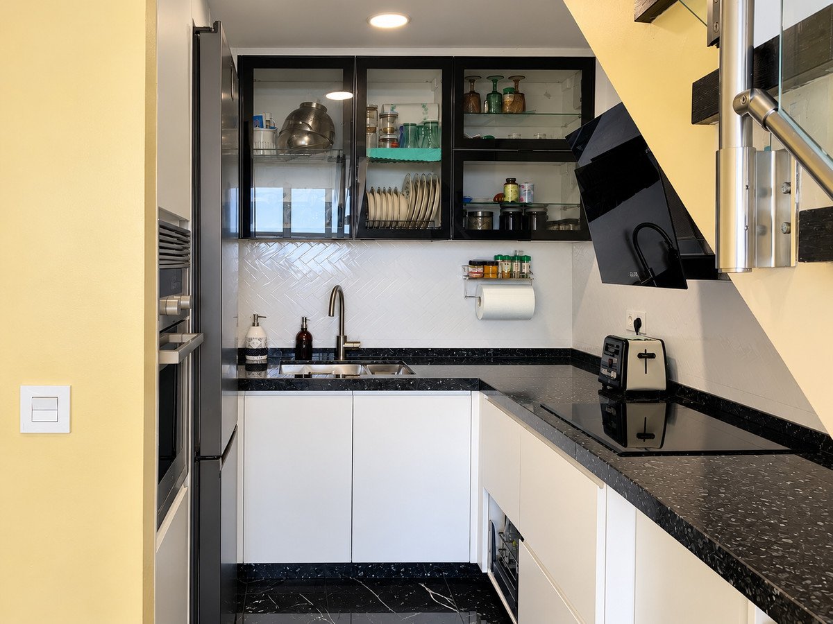 2 Bed Middle Floor Apartment in Mijas Costa