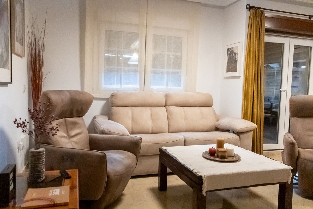 2 Bed Ground Floor Apartment in Benalmadena