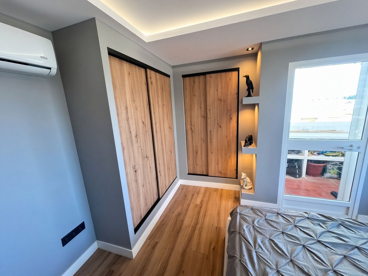 3 Bed Middle Floor Apartment in Estepona