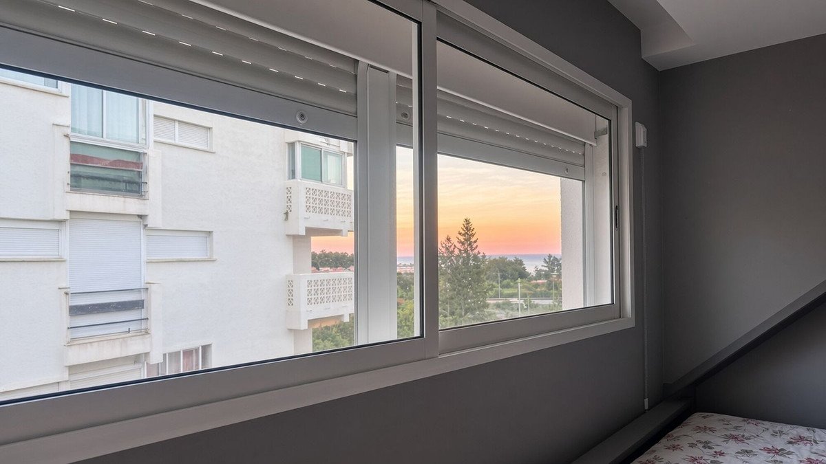3 Bed Middle Floor Apartment in Estepona