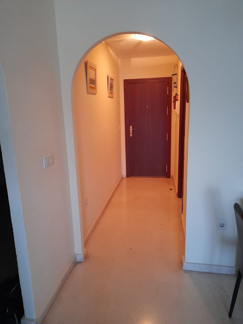 2 Bed Middle Floor Apartment in Benalmadena