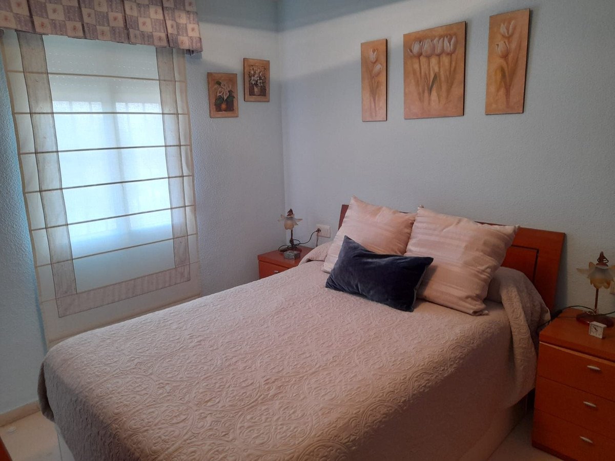 2 Bed Middle Floor Apartment in Benalmadena
