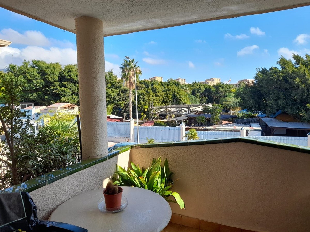 2 Bed Middle Floor Apartment in Benalmadena