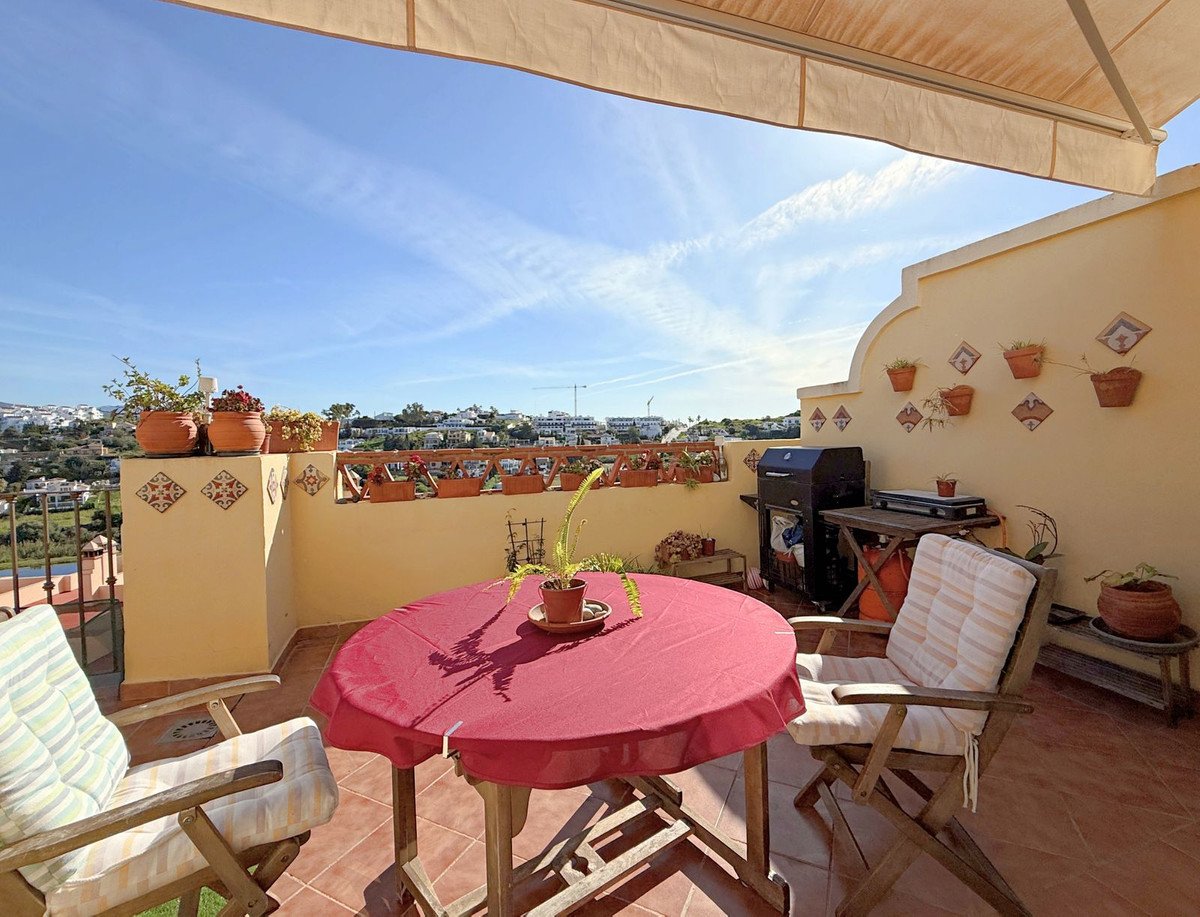 2 Bed Penthouse in Estepona