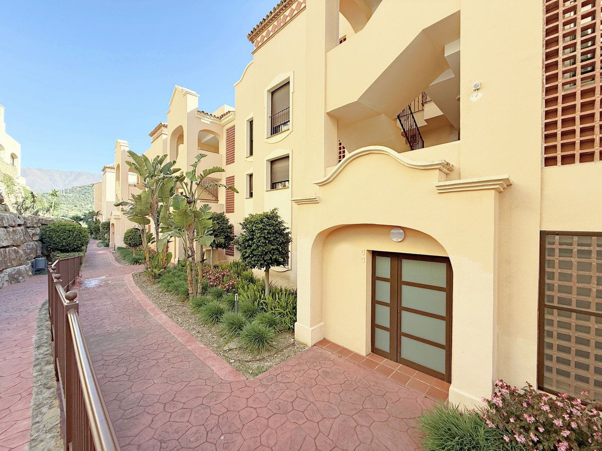 2 Bed Penthouse in Estepona