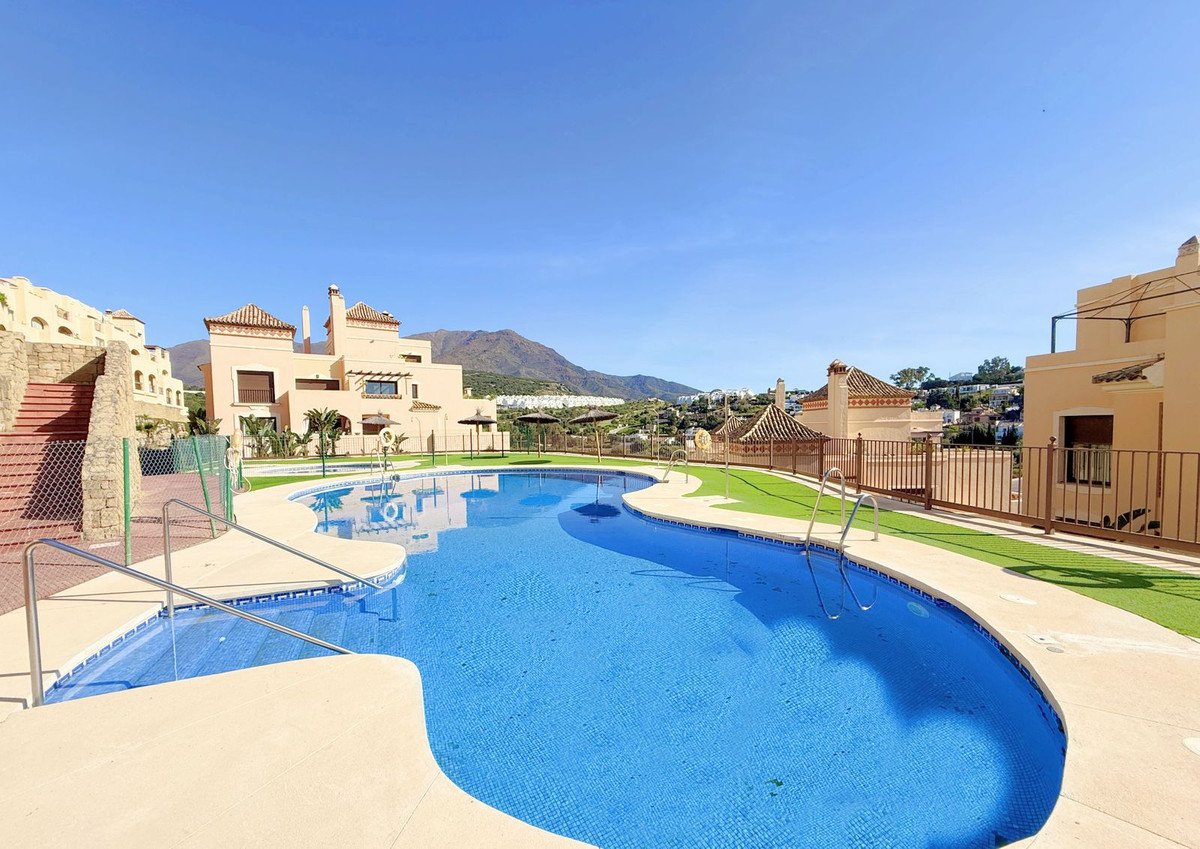 2 Bed Penthouse in Estepona
