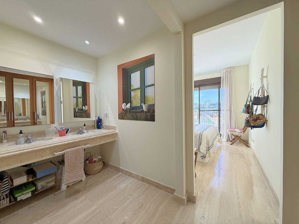 2 Bed Penthouse in Estepona