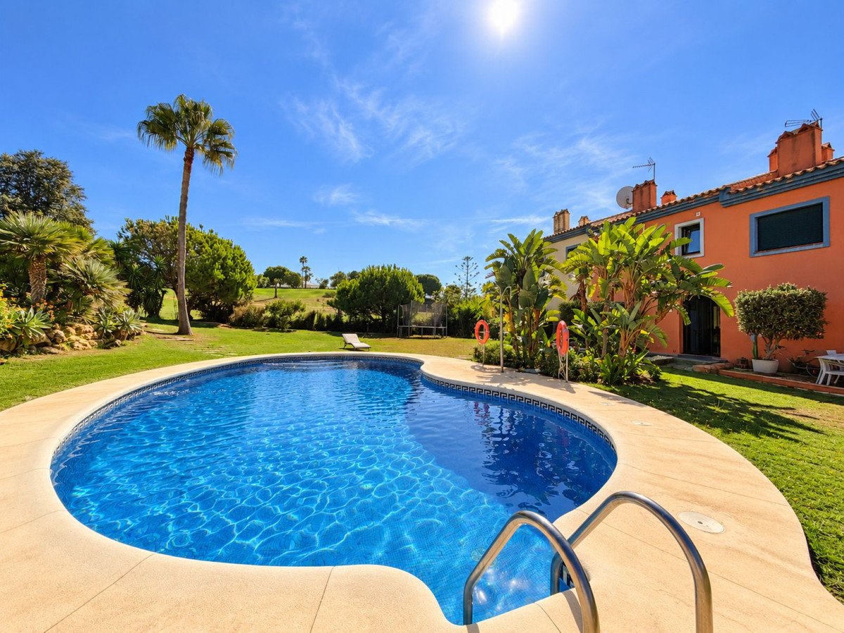 3 Bed Detached Villa in La Duquesa