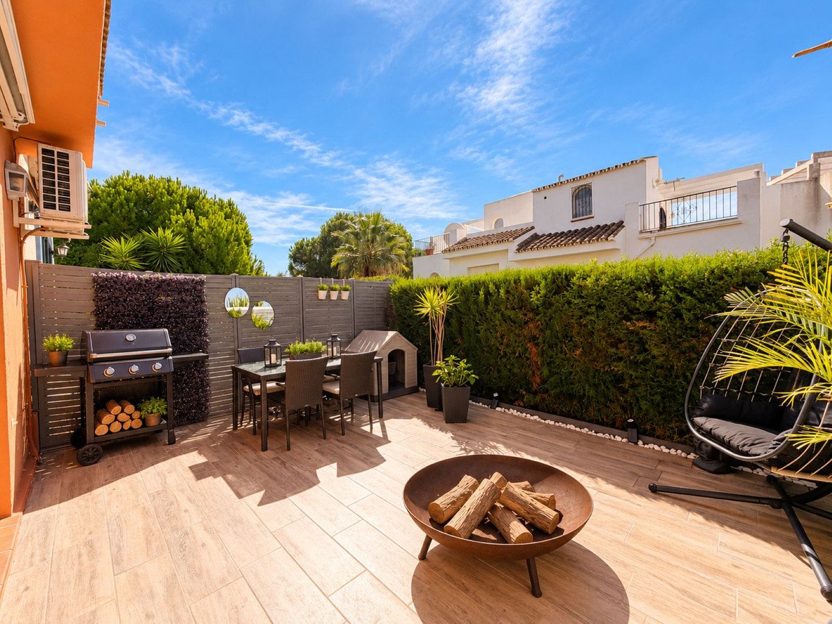 3 Bed Detached Villa in La Duquesa