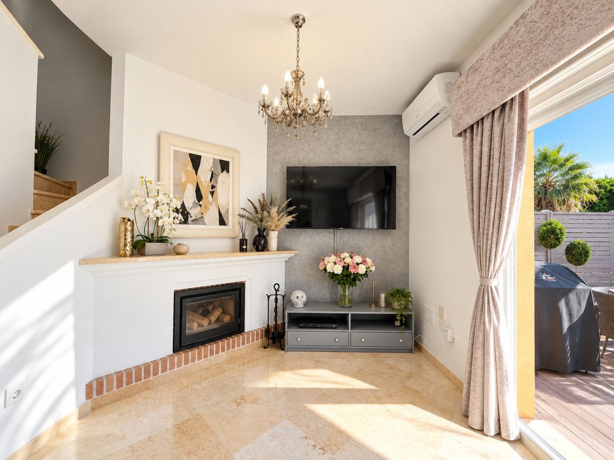 3 Bed Detached Villa in La Duquesa