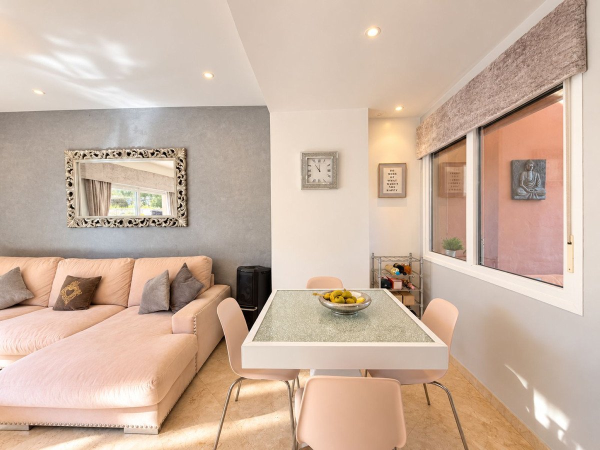 3 Bed Detached Villa in La Duquesa