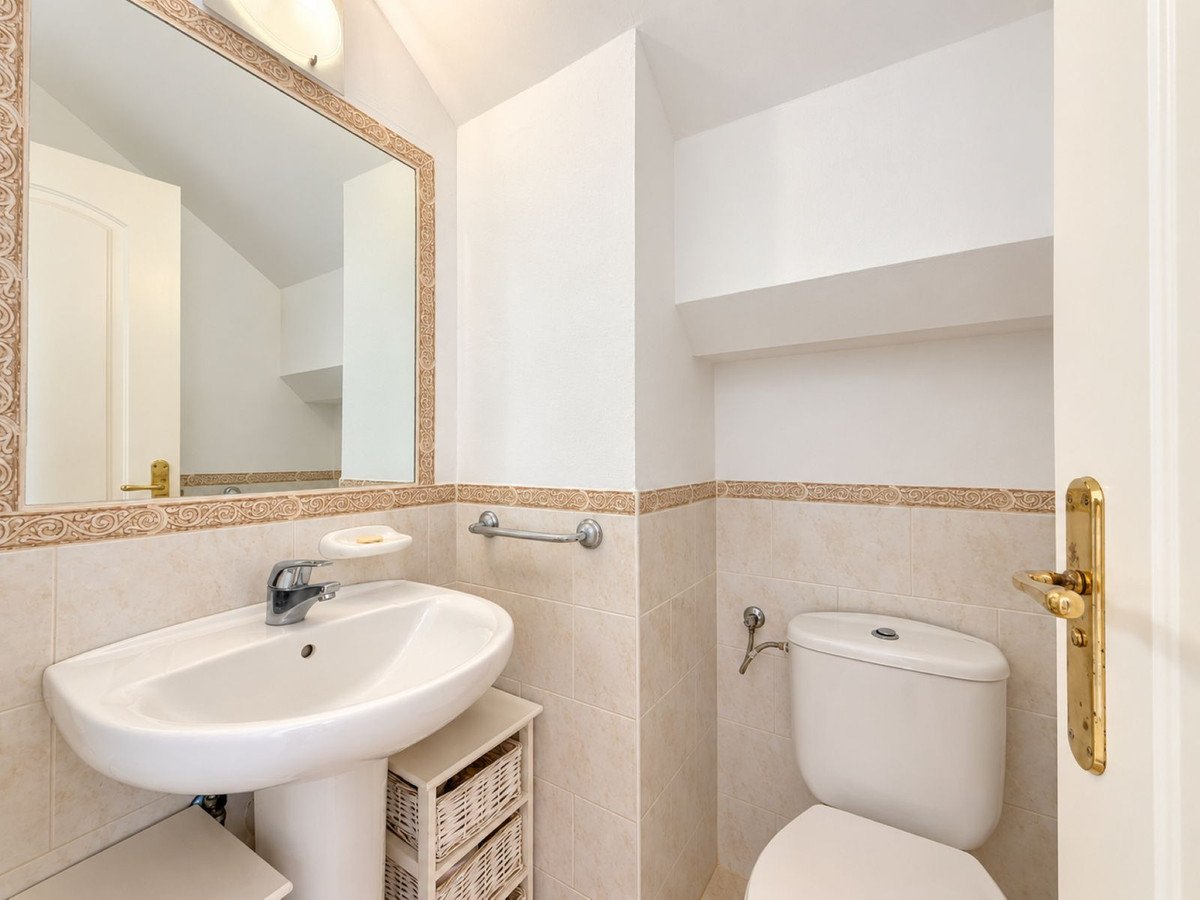 3 Bed Detached Villa in La Duquesa