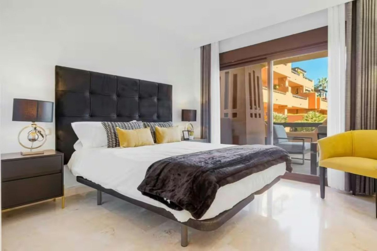 2 Bed Ground Floor Apartment in Estepona