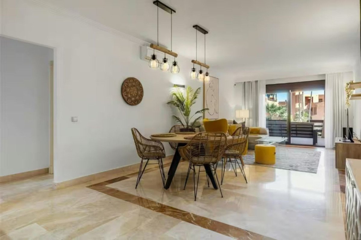 2 Bed Ground Floor Apartment in Estepona