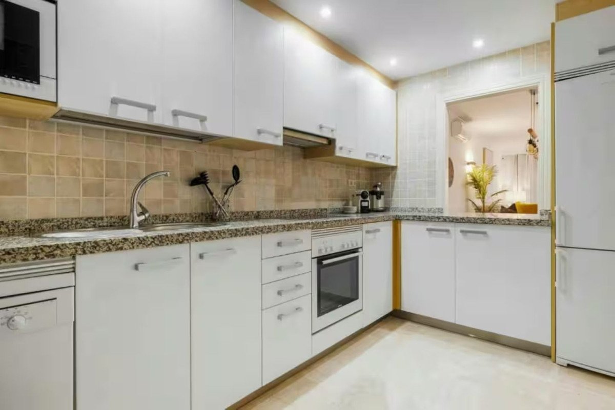 2 Bed Ground Floor Apartment in Estepona