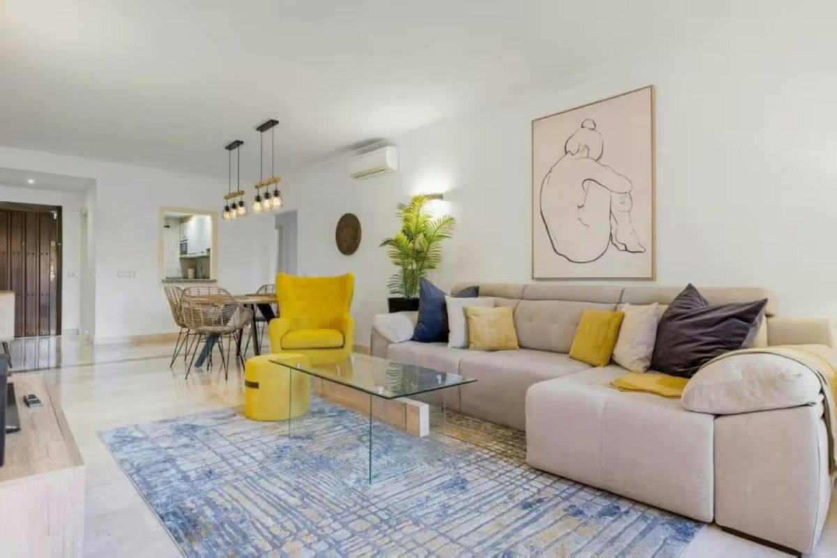 2 Bed Ground Floor Apartment in Estepona
