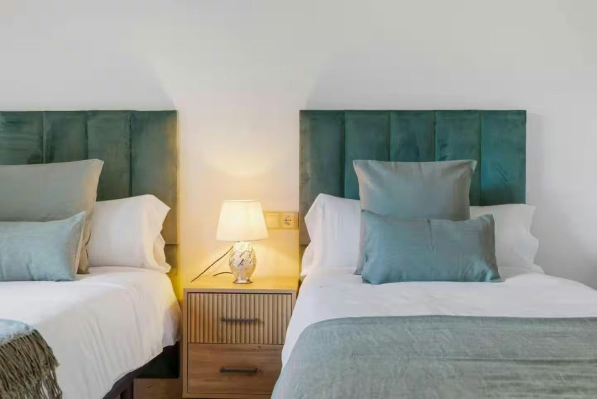 2 Bed Ground Floor Apartment in Estepona