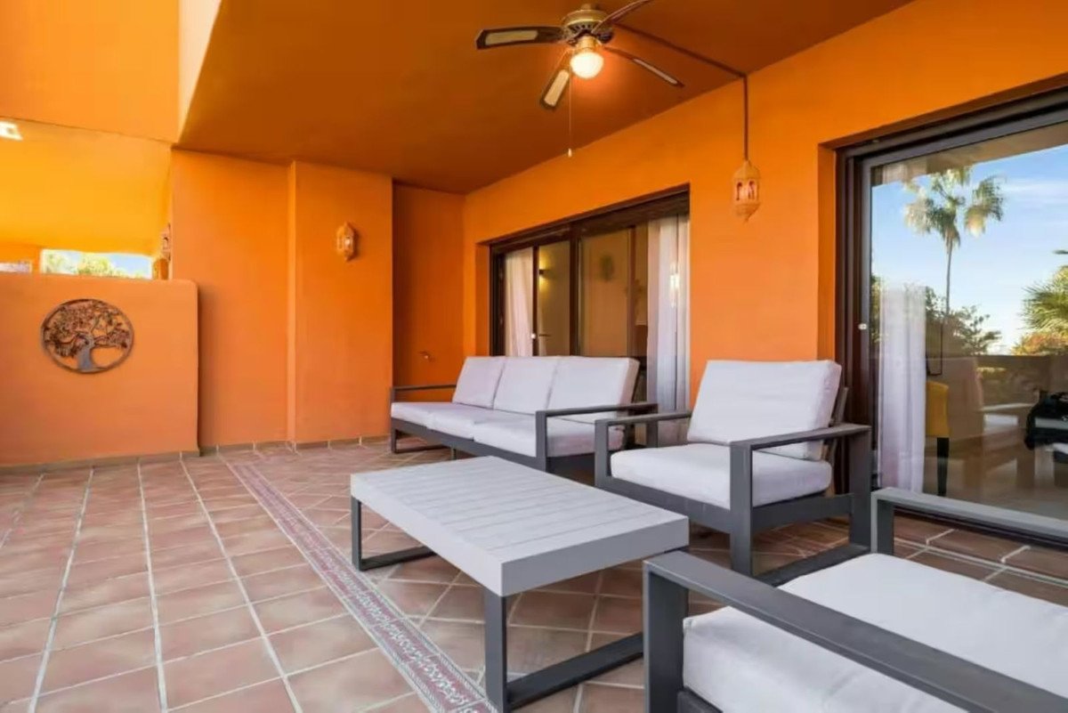 2 Bed Ground Floor Apartment in Estepona
