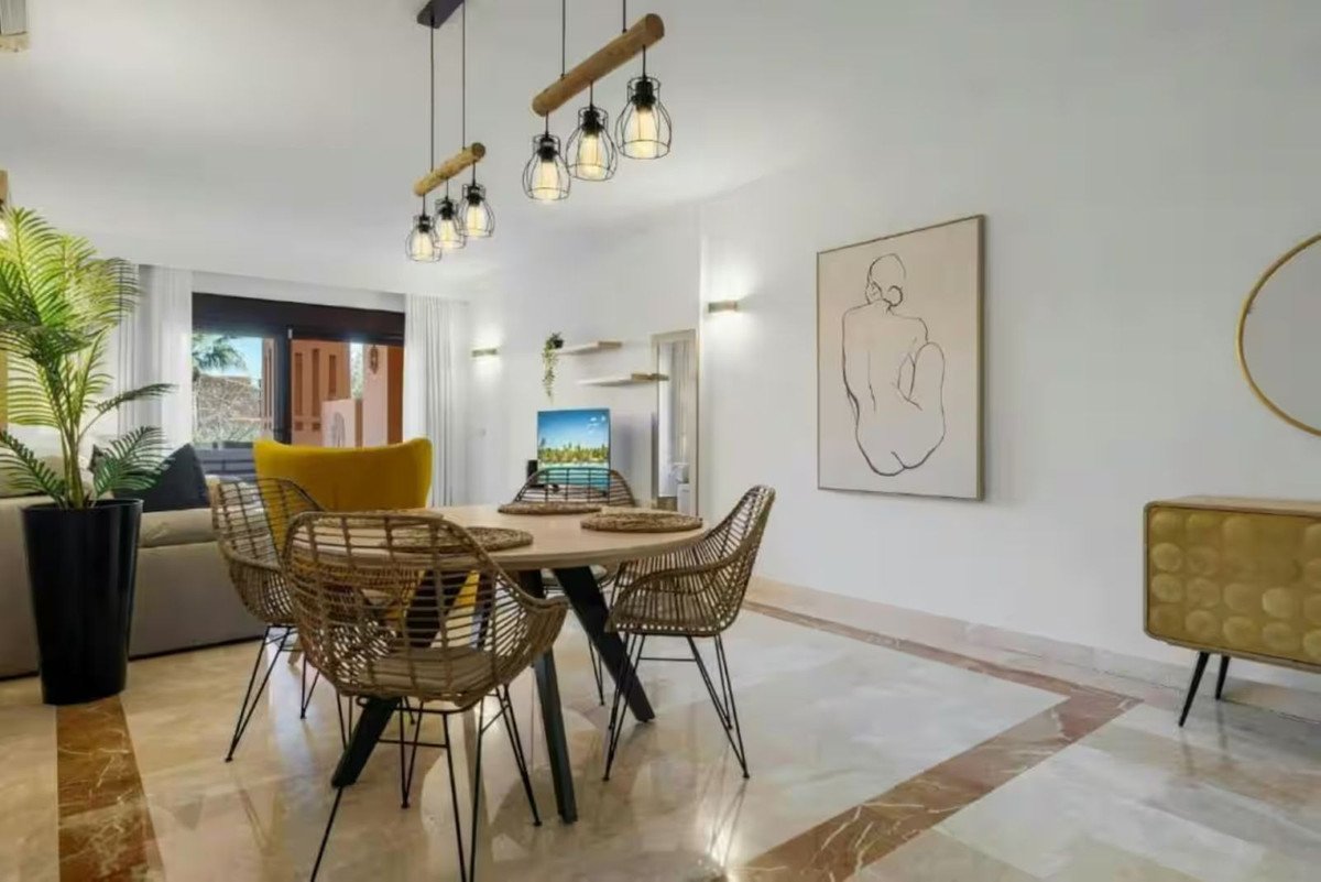 2 Bed Ground Floor Apartment in Estepona