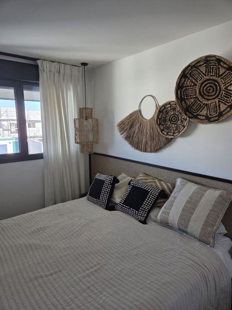 3 Bed Middle Floor Apartment in Estepona