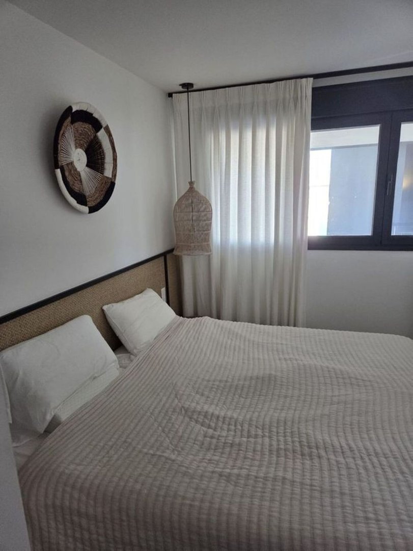 3 Bed Middle Floor Apartment in Estepona