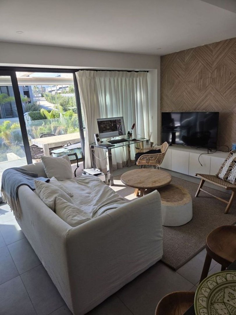 3 Bed Middle Floor Apartment in Estepona