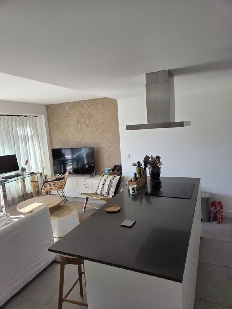 3 Bed Middle Floor Apartment in Estepona
