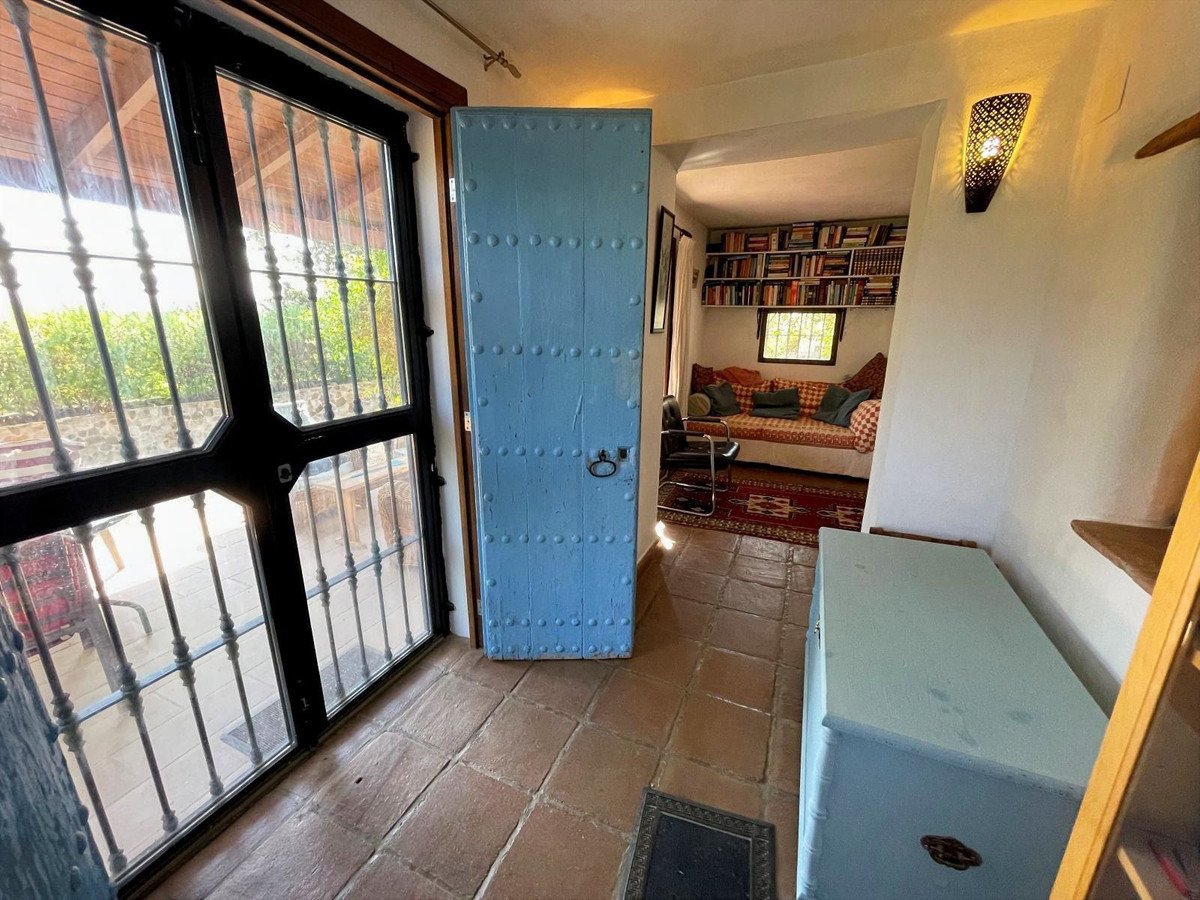 5 Bed Finca - Cortijo in Alora