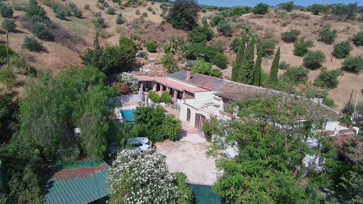 5 Bed Finca - Cortijo in Alora