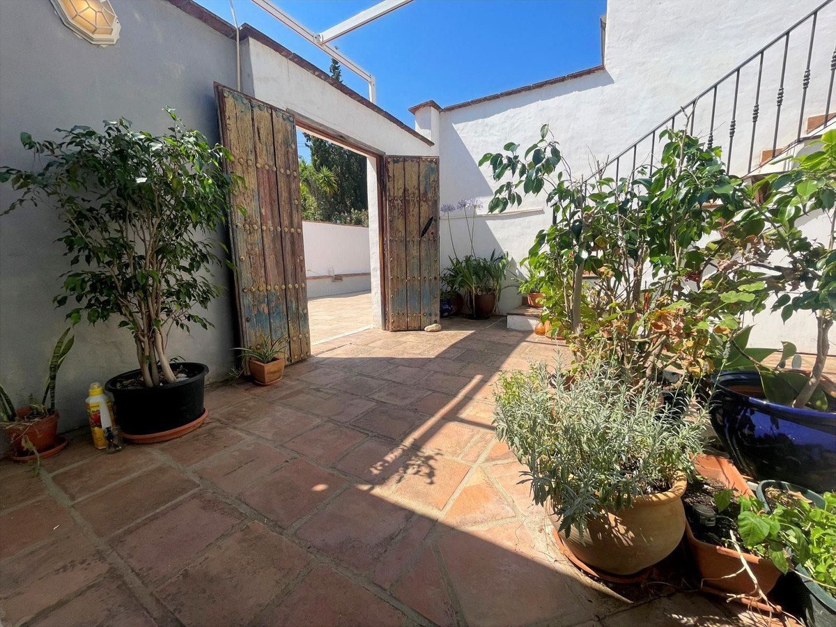 5 Bed Finca - Cortijo in Alora