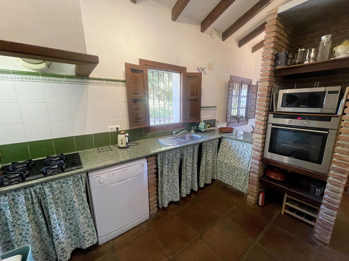5 Bed Finca - Cortijo in Alora