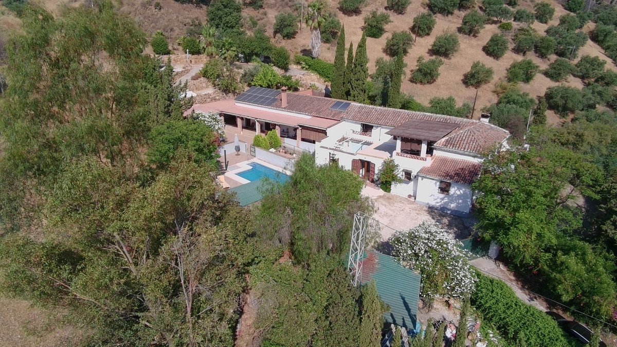 5 Bed Finca - Cortijo in Alora