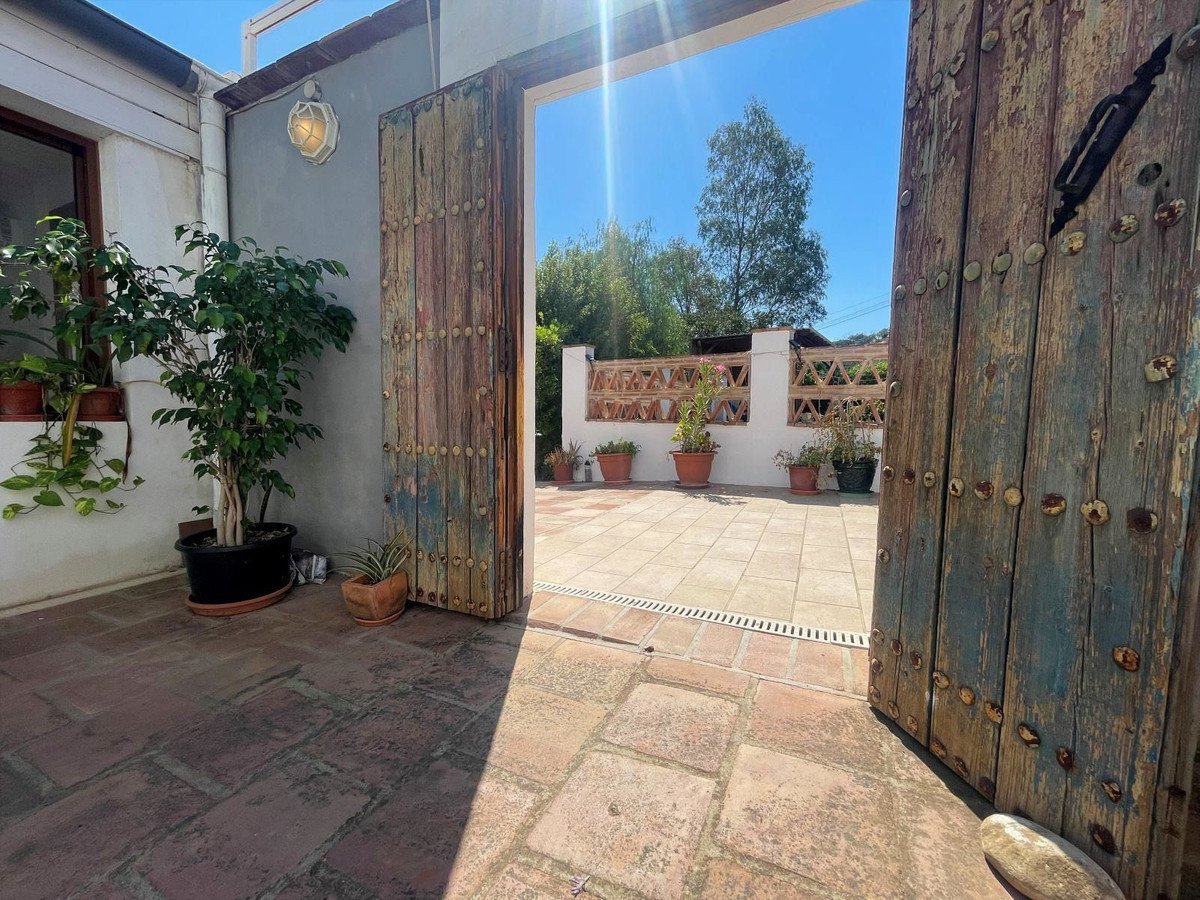 5 Bed Finca - Cortijo in Alora