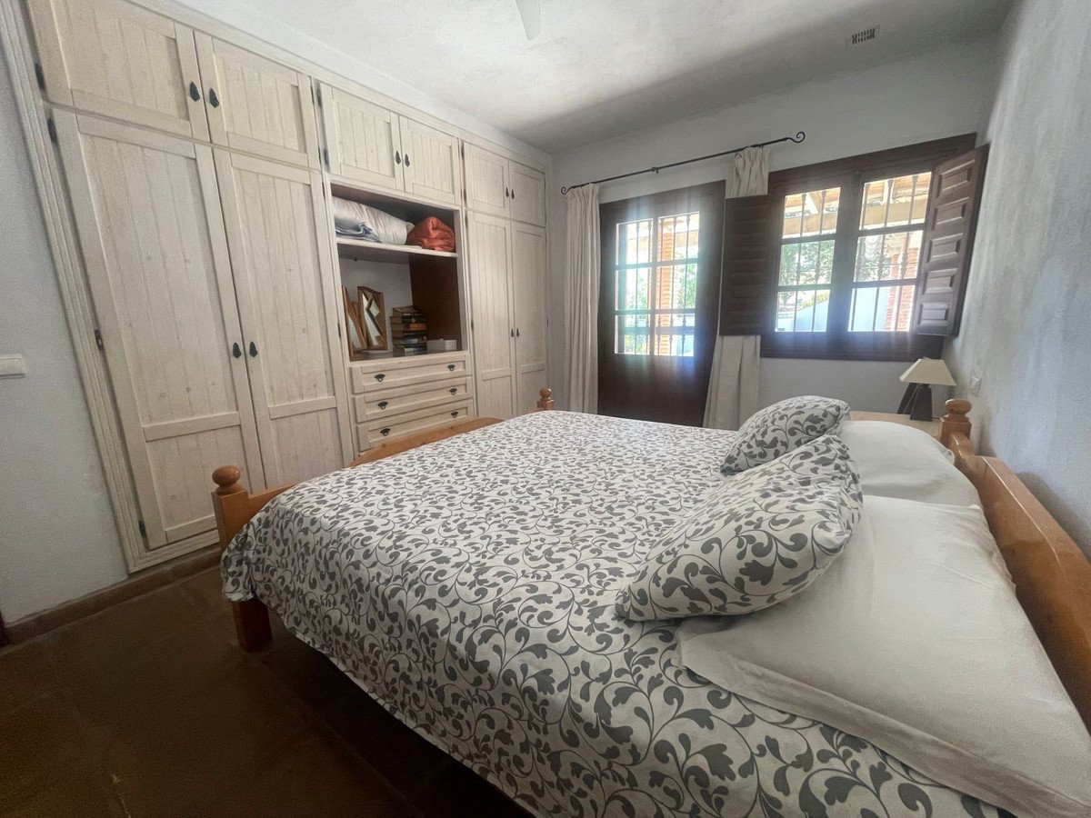 5 Bed Finca - Cortijo in Alora