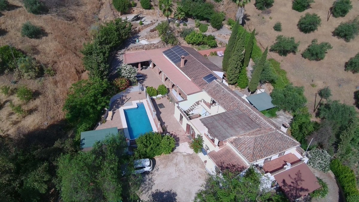5 Bed Finca - Cortijo in Alora