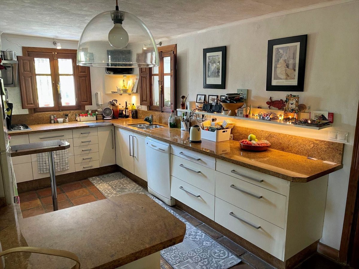 5 Bed Finca - Cortijo in Alora