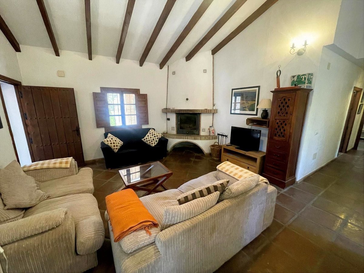5 Bed Finca - Cortijo in Alora