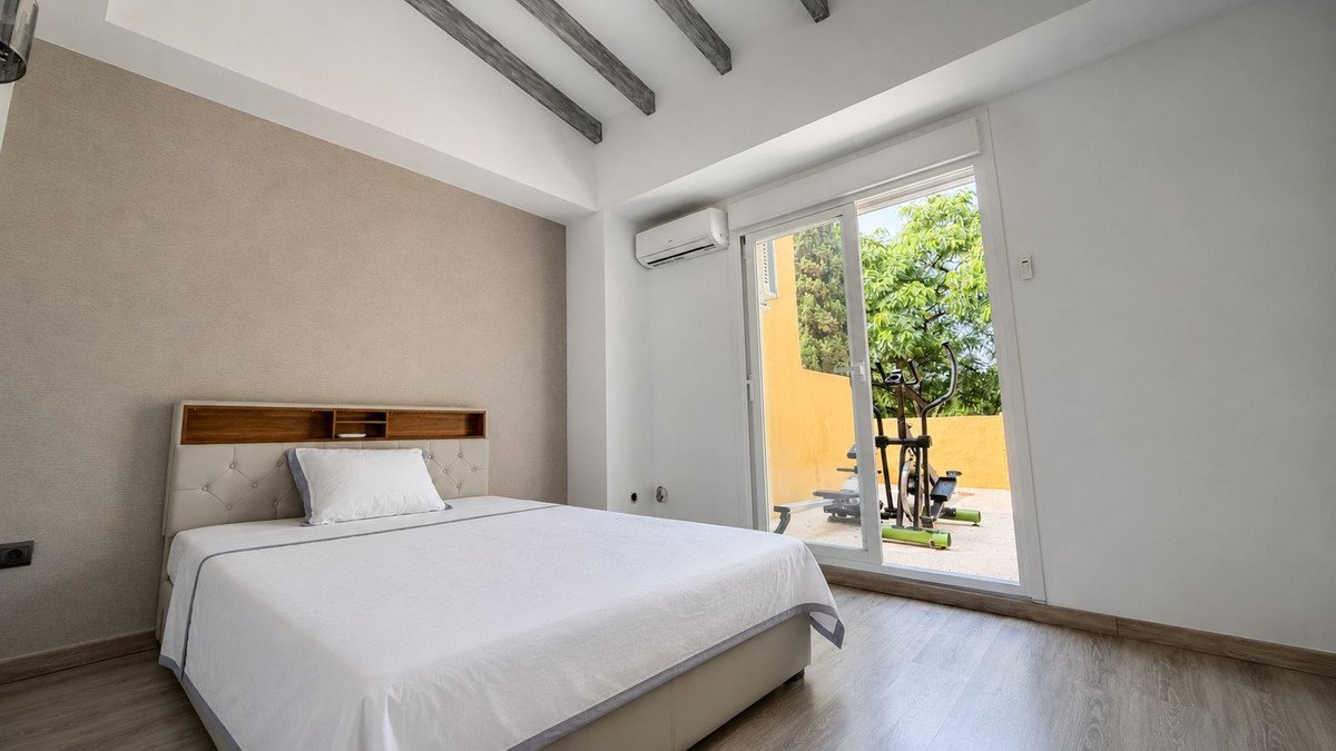 3 Bed Duplex in Guadalmina Alta