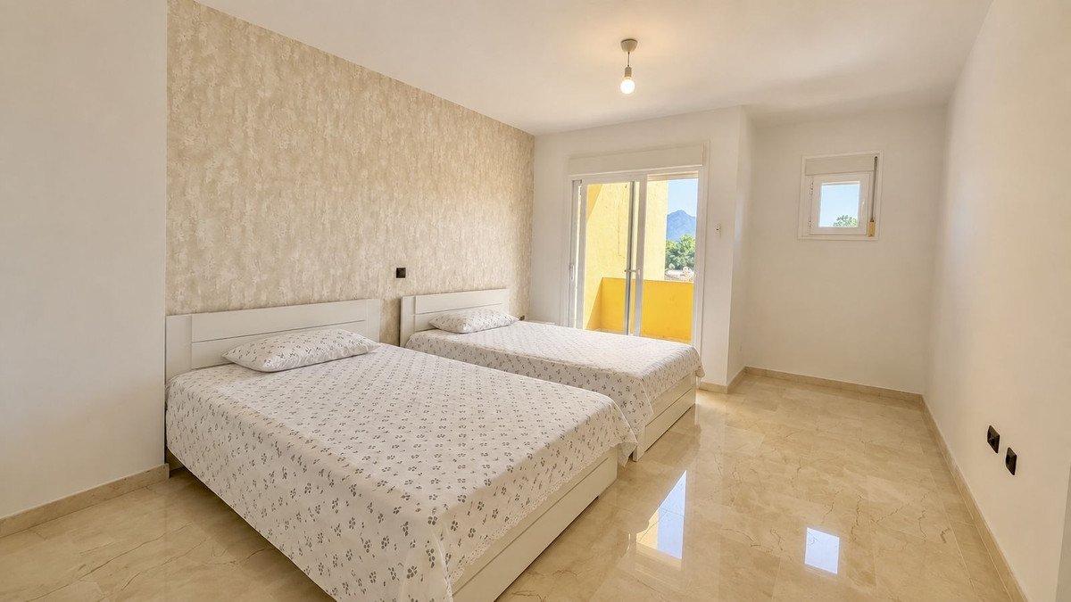 3 Bed Duplex in Guadalmina Alta